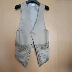 ESPRITMUR スタッズ付きベージュベスト