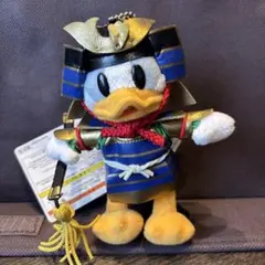 ○ドナルド兜ぬいぐるみバッジ　タグ付／美品　TDR ディズニー
