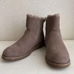 Item thumbnail for item 14dba8de-505a-46ef-ad5e-3c5e69ee50a5