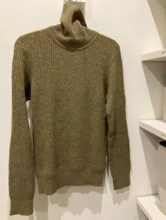 マーガレットハウエル タートルネックニット