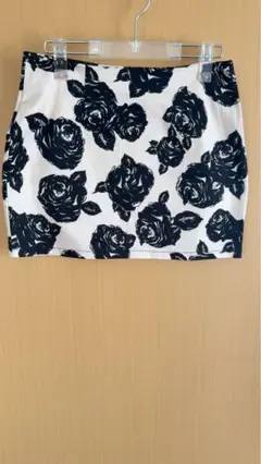 薔薇柄 ミニスカート★即購入禁止