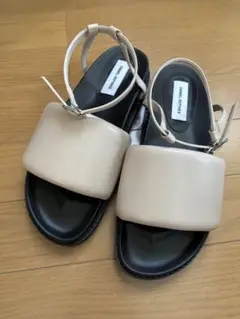【新品】ストラップサンダル