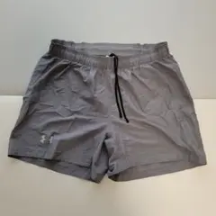 UNDER ARMOUR グレー メンズショートパンツ