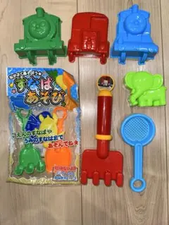 【美品】砂遊び用カラフル型抜きおもちゃセット