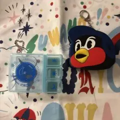東京ヤクルトスワローズ　スワローズクルーピルケース、キーホルダー