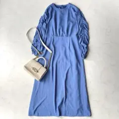 美品 アーバンリサーチ LA MAISON ギャザースリーブワンピース ブルー