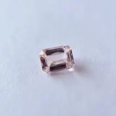 モルガナイト　1.13ct