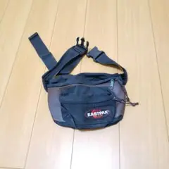 【送料込】 イーストパック ウェストポーチ レザー ブラック