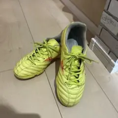 Mizuno サッカーシューズ イエロー