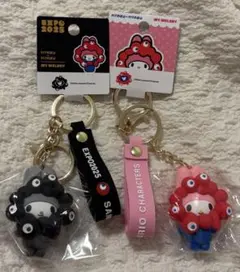 万博 立体マスコット ストラップ キーホルダー 黒 ミャクミャク マイメロディ