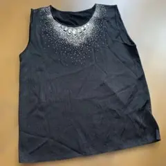 ビーズ装飾 黒 ノースリーブトップス　美品