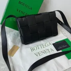 BOTTEGA VENETA ブラックショルダーバッグ