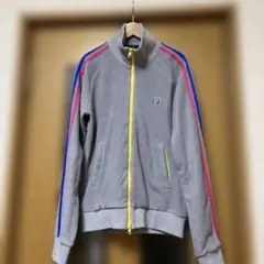フレッドペリーグレー ジップアップフリースジャージ