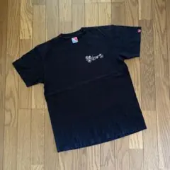 海人（うみんちゅ）のTシャツ　ピンクのロゴ　花柄　黒　M