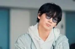 綾野剛さん 愛用品に似ているサングラス(ブルー)【新品】