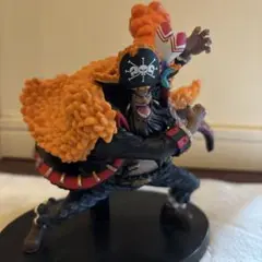 ワンピース 黒ひげ フィギュア