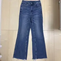アースミュージック&エコロジー セミフレアデニム ブーツカット ダメージ