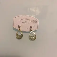 ピアス