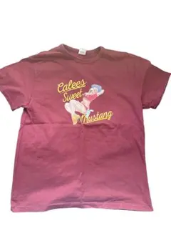 Calees Sweet Mustang Tシャツ