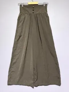 バックアンドフォース/新品/タグ付きオリーブグリーン ガウチョパンツ ボタン付き