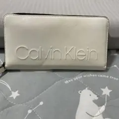 Calvin Klein ホワイト ロゴ 長財布