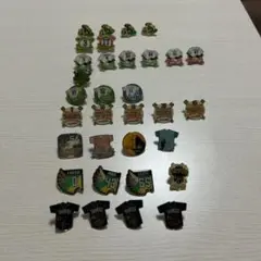 ホークスピンバッチ。33個のうちランダム5個セット。（１つ選択可能）