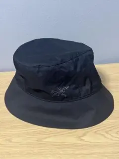 アークテリクス　エアリオスバケットハット