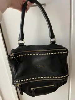 GIVENCY ジバンシー パンドラ
