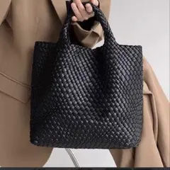 【新品未使用】ViCHIC. Braided スクエア　編み込みトートバッグ　黒