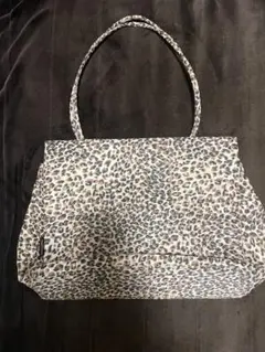 Item thumbnail for item 88aed483-4e9a-41d7-8b2e-c3e77f7c3f61
