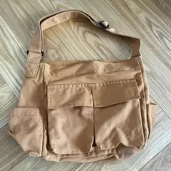 ショルダーバッグ　斜めがけ