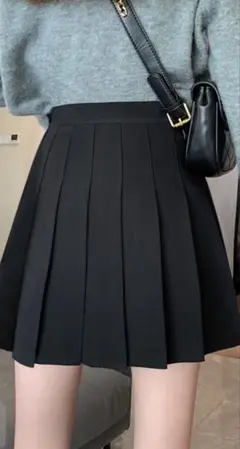黒　プリーツミニスカート