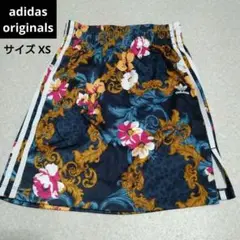 ●お値下げ不可 アディダスオリジナルス ハースタジオロンドン 花柄 総柄スカート