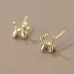 バルーンアート　犬　プードル　ピアス　ゴールド　アニマルジュエリー　フレッピー