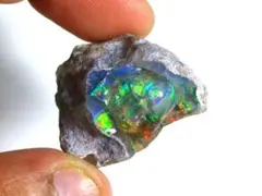 #R1 ブラックオパール原石 25×19×14mm 35ct
