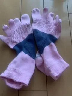 ★USED★ タビオ 5本指靴下　M？