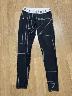アンダーアーマー　グラフィックレギンス