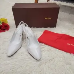 Item thumbnail for item 02267a48-302a-49b2-a21e-0f3516e26ae4