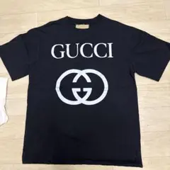 GUCCI ロゴプリント 黒 Tシャツ