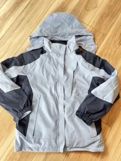 登山ジャケット マウンテンパーカー