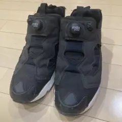 Reebok insta pump ブラック スニーカー