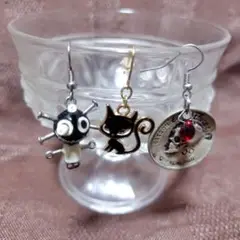 キャラクター型ピアス 黒猫と骸骨