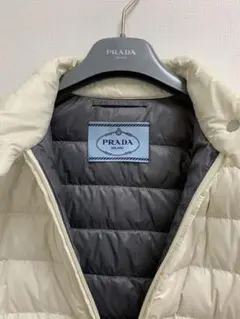 美品✨ プラダ ダウンジャケット ホワイトグース