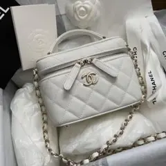 【CHANEL】シャネル ショルダー付きヴァニティバッグ