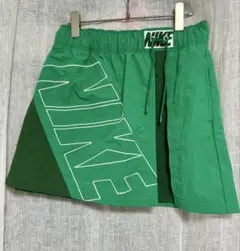 新品未使用品　NIKE（ナイキ） スカート FD6947-365 Lサイズ
