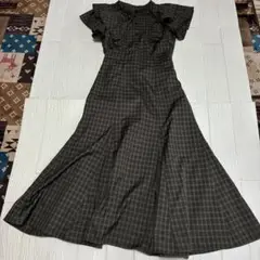 美品　earth music&ecology ブラウンチェックフリルセットアップ
