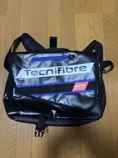 テクニファイバーショルダー　バッグ