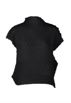 me ISSEY MIYAKE ZIG ZAG PLEATS ブラック