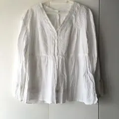 4【美品】スローブイエナ SLOBE IENA ホワイトレーストップス プリーツ