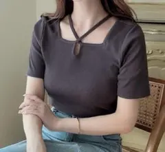meiru junoah tシャツ クロスネックリブトップス